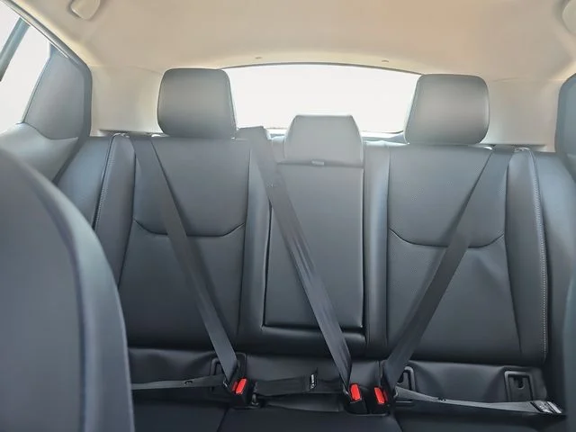 New 2027 Wind Chill Pearl Toyota XLE image 11