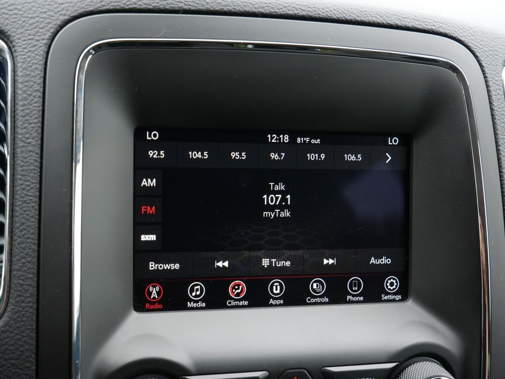 Used 2018 White Dodge SXT image 21