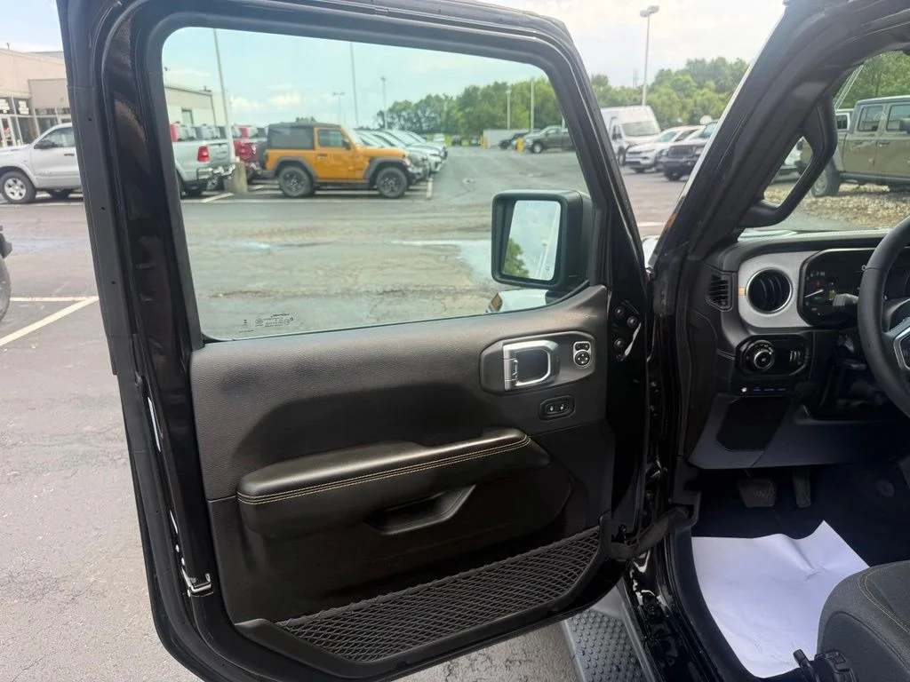 Used 2025 Black Jeep Sahara 4xe image 14
