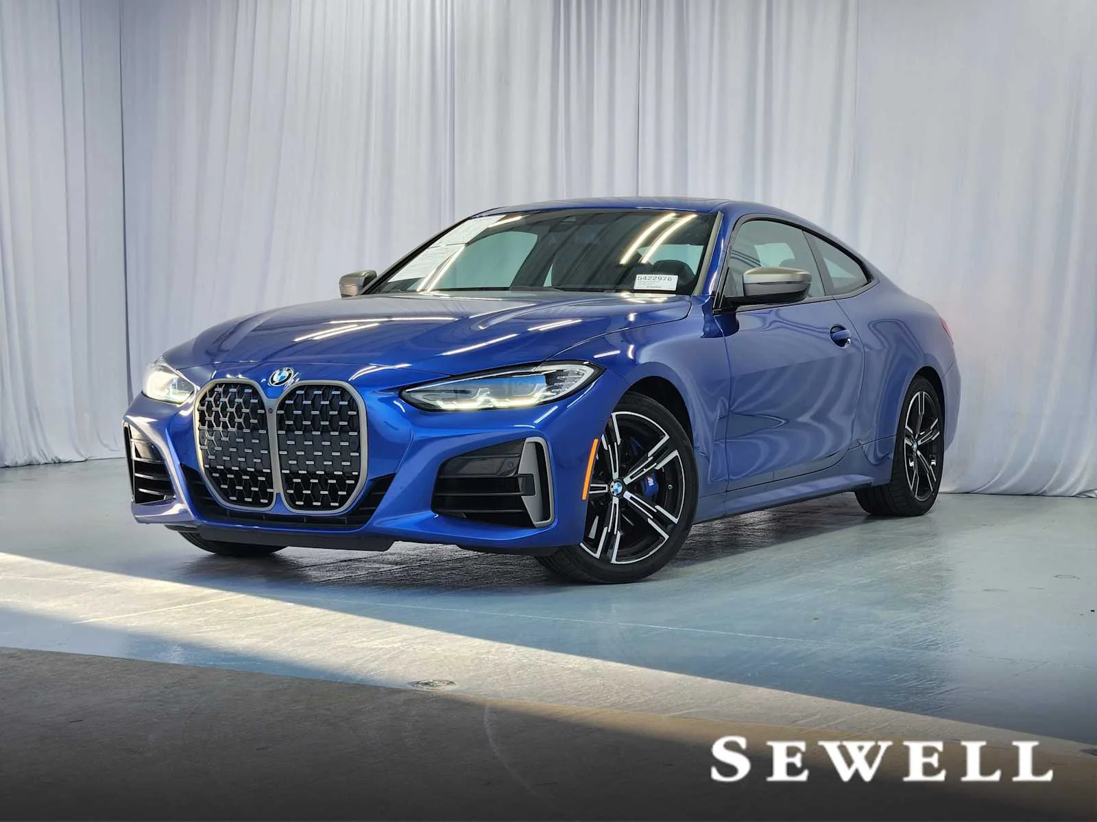 2024 BMW 4 Series M440i Coupe's photo