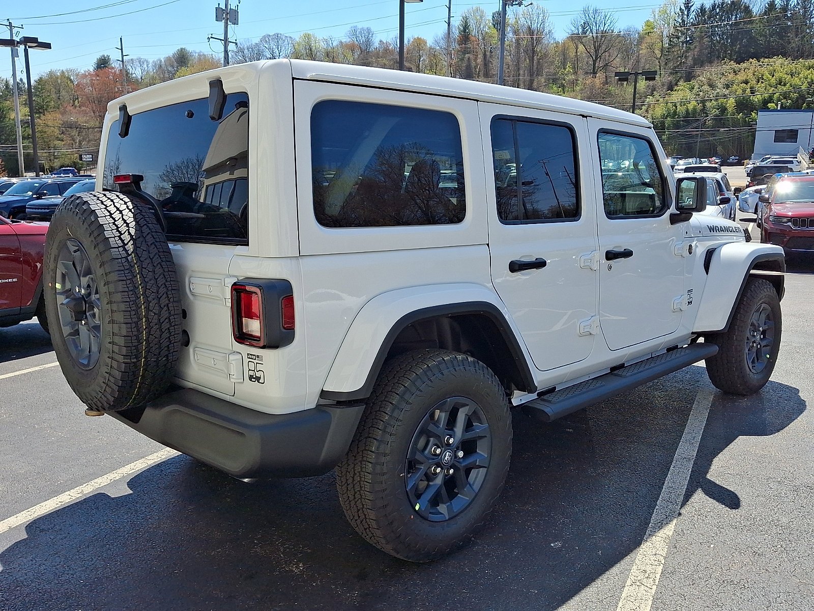 New 2026 Bright White Clear-Coat Exterior Paint Jeep 85th Anniversary image 3