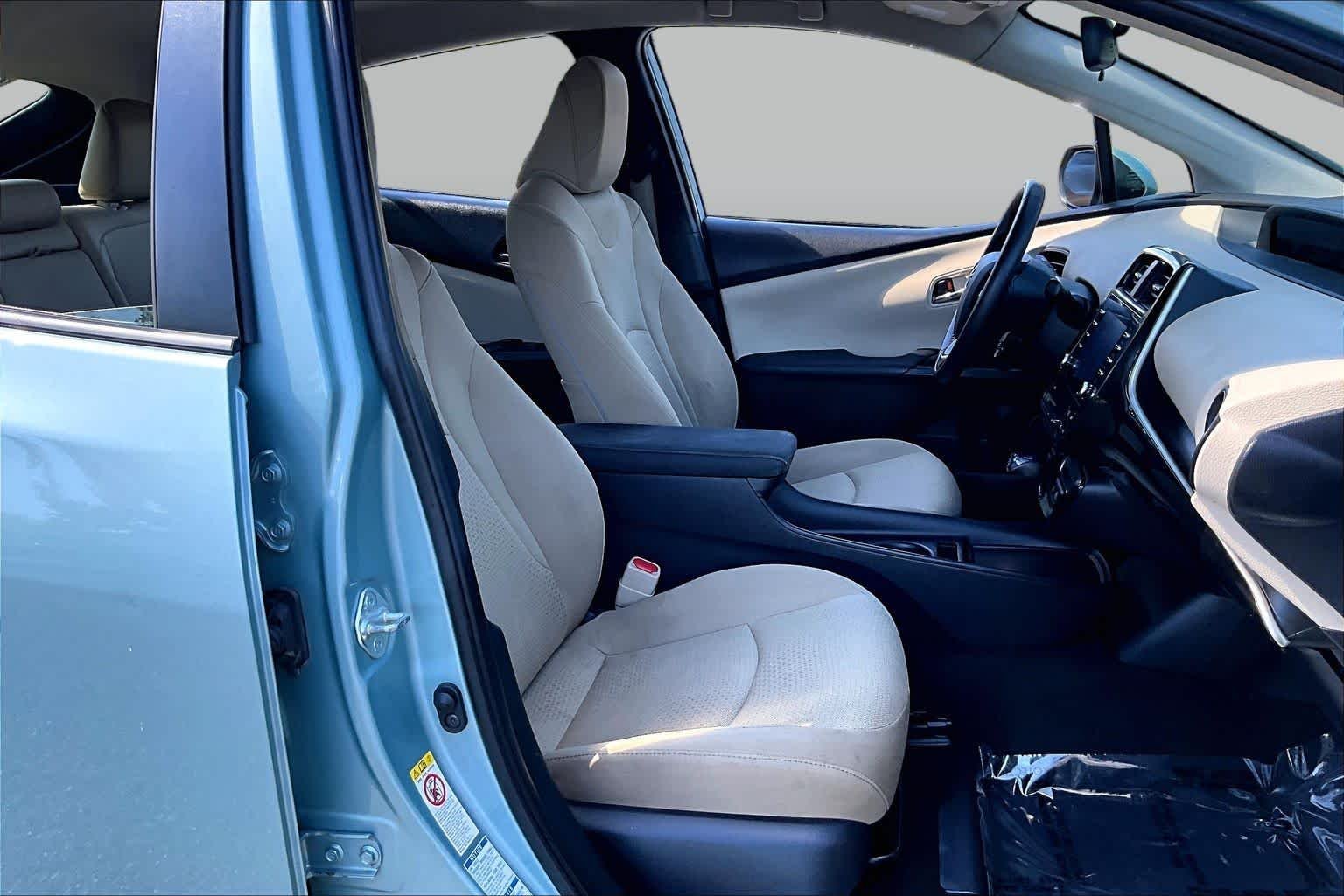 Used 2021 Sea Glass Pearl Toyota LE image 9