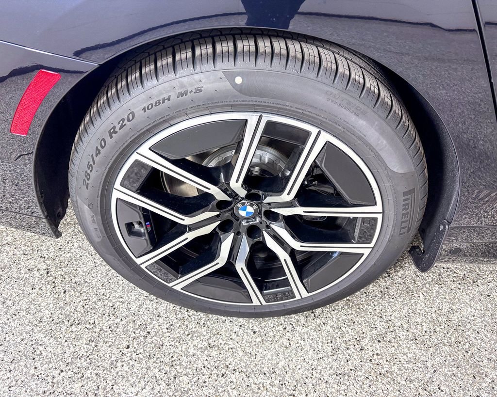 New 2025 Carbon Black Metallic BMW 750e xDrive image 17