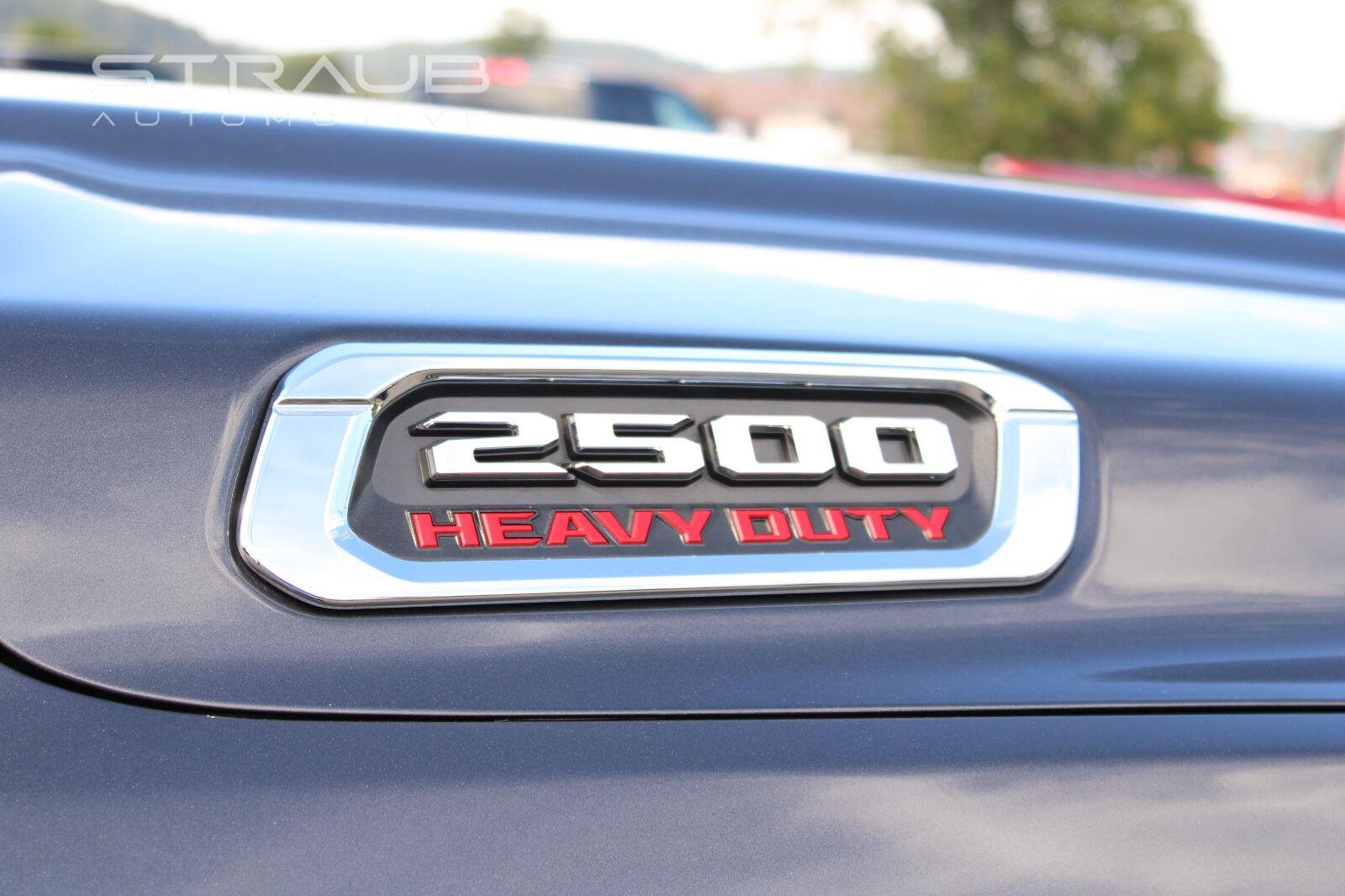 Used 2021 Granite Crystal Metallic Clearcoat Ram Tradesman image 11