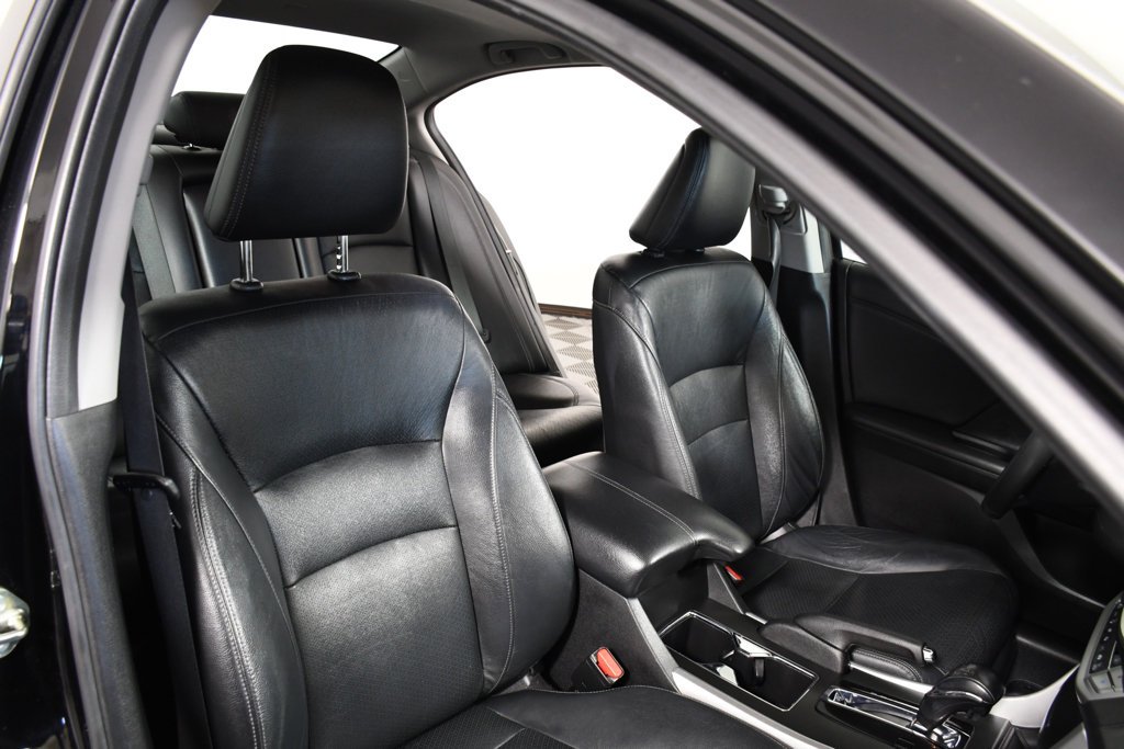 Used 2015 Crystal Black Pearl Honda EX-L image 20