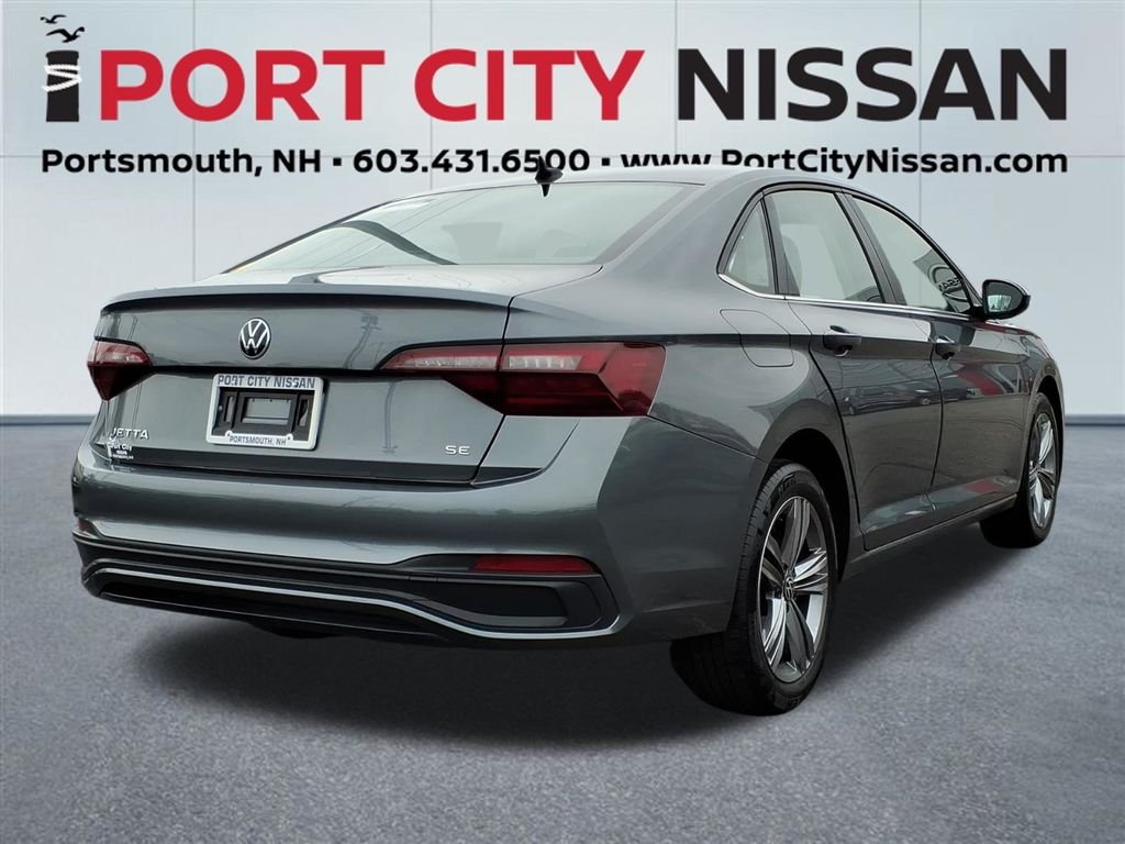 Used 2024 Platinum Gray Metallic Volkswagen 1.5T SE W/SUNROOF & HEATED SEATS image 32