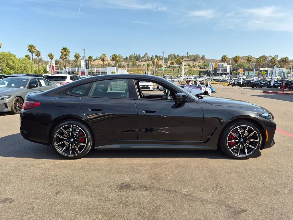 New 2026 Black BMW xDrive40 image 3