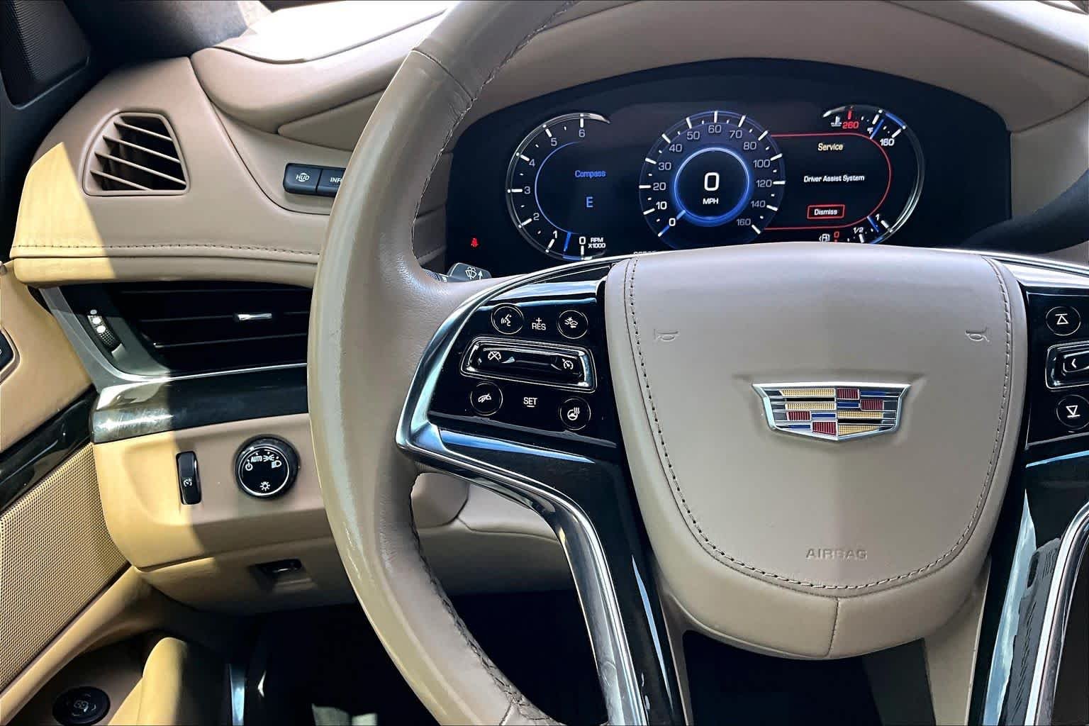 Used 2020 Crystal White Tricoat Cadillac Platinum image 24