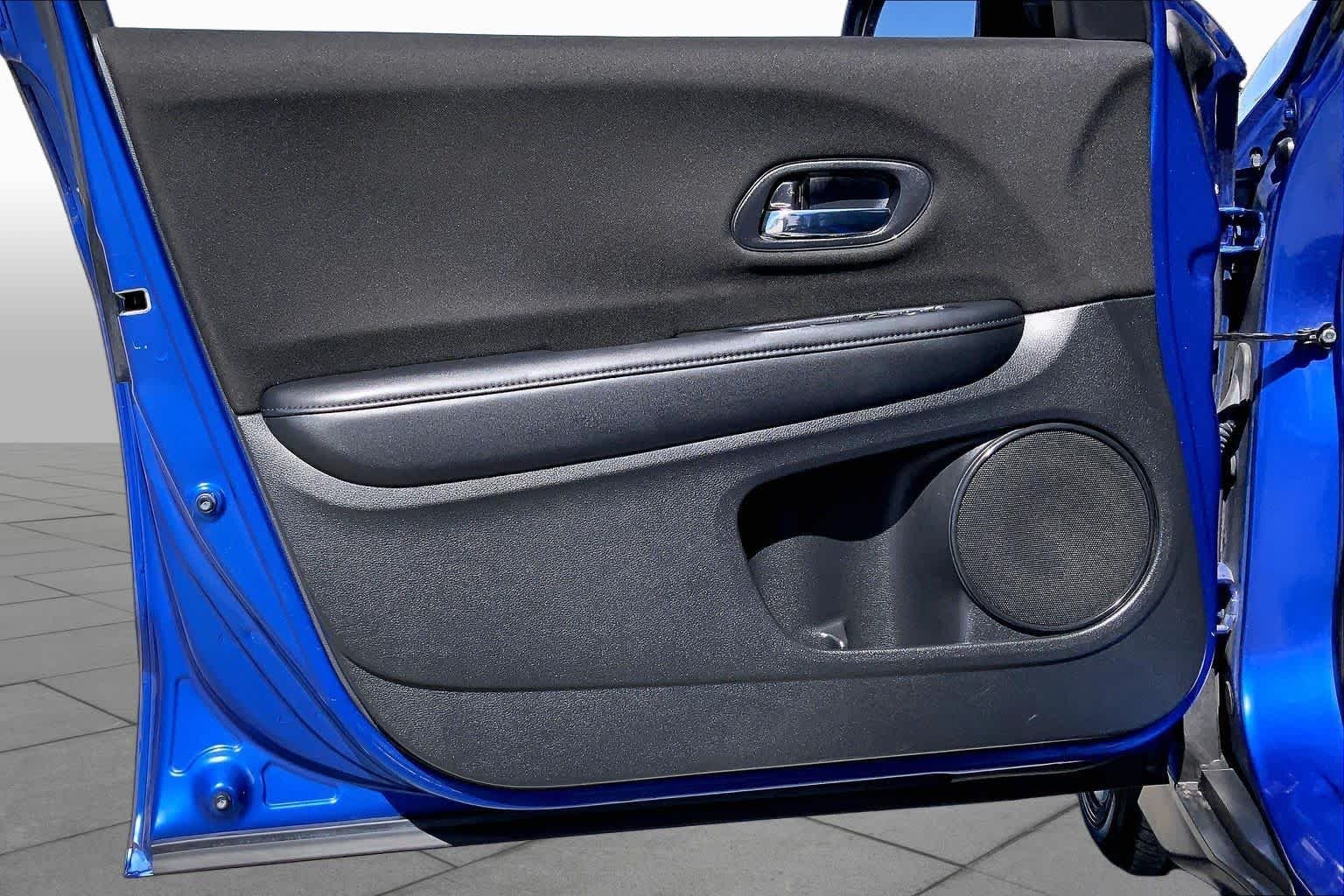 Used 2018 Aegean Blue Metallic Honda LX image 21