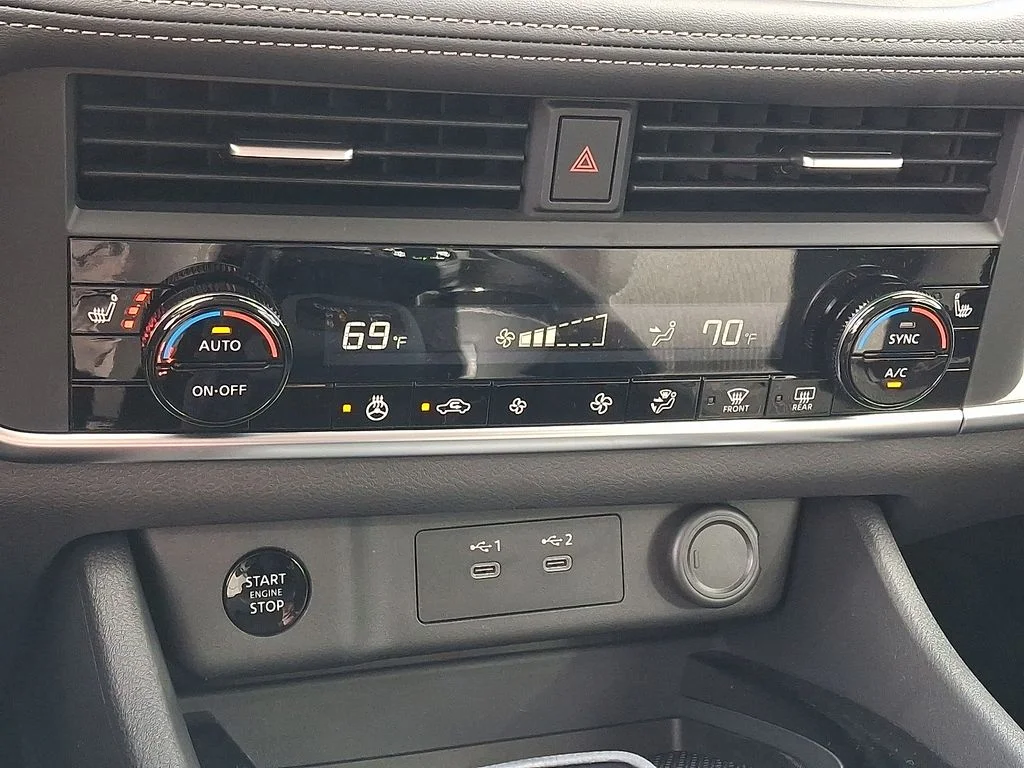 2026 Nissan Rogue SV - Photo 11