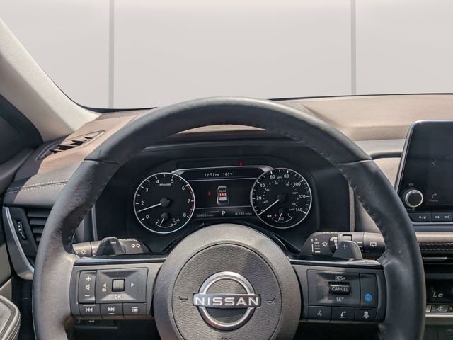 Used 2023 Red Nissan SV image 31
