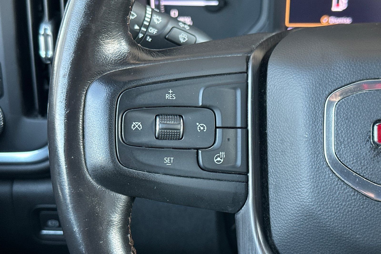 Used 2021 Red GMC AT4 image 25