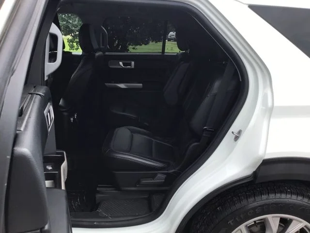 Used 2023 Oxford White Ford Limited image 22