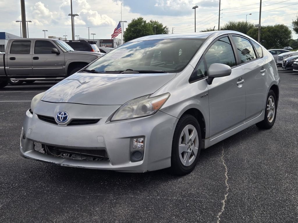 Used 2011 Silver Toyota One image 3