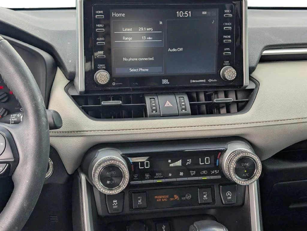 Used 2021 Magnetic Gray Met Toyota XLE Premium image 18