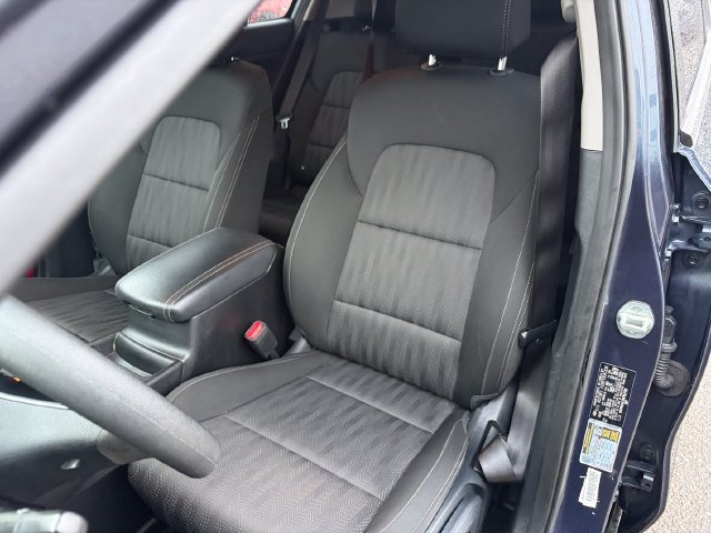 Certified Used 2022 Pacific Blue Kia LX image 18