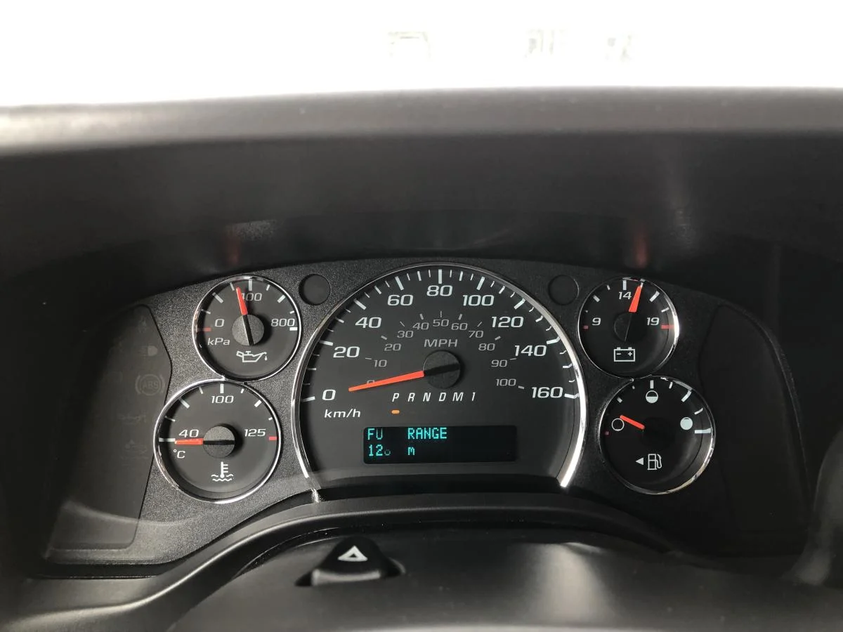 New 2026 White Chevrolet Rwd 3500 135 image 15