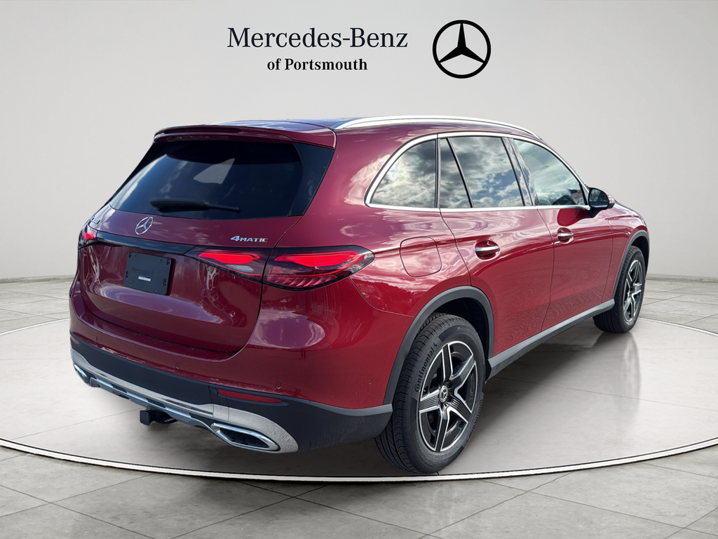 Used 2026 Red Mercedes-Benz GLC 300 image 5