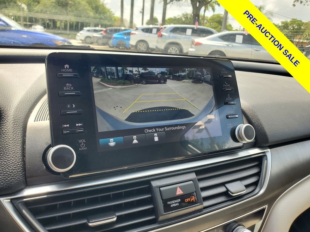 Used 2021 White Honda LX image 27