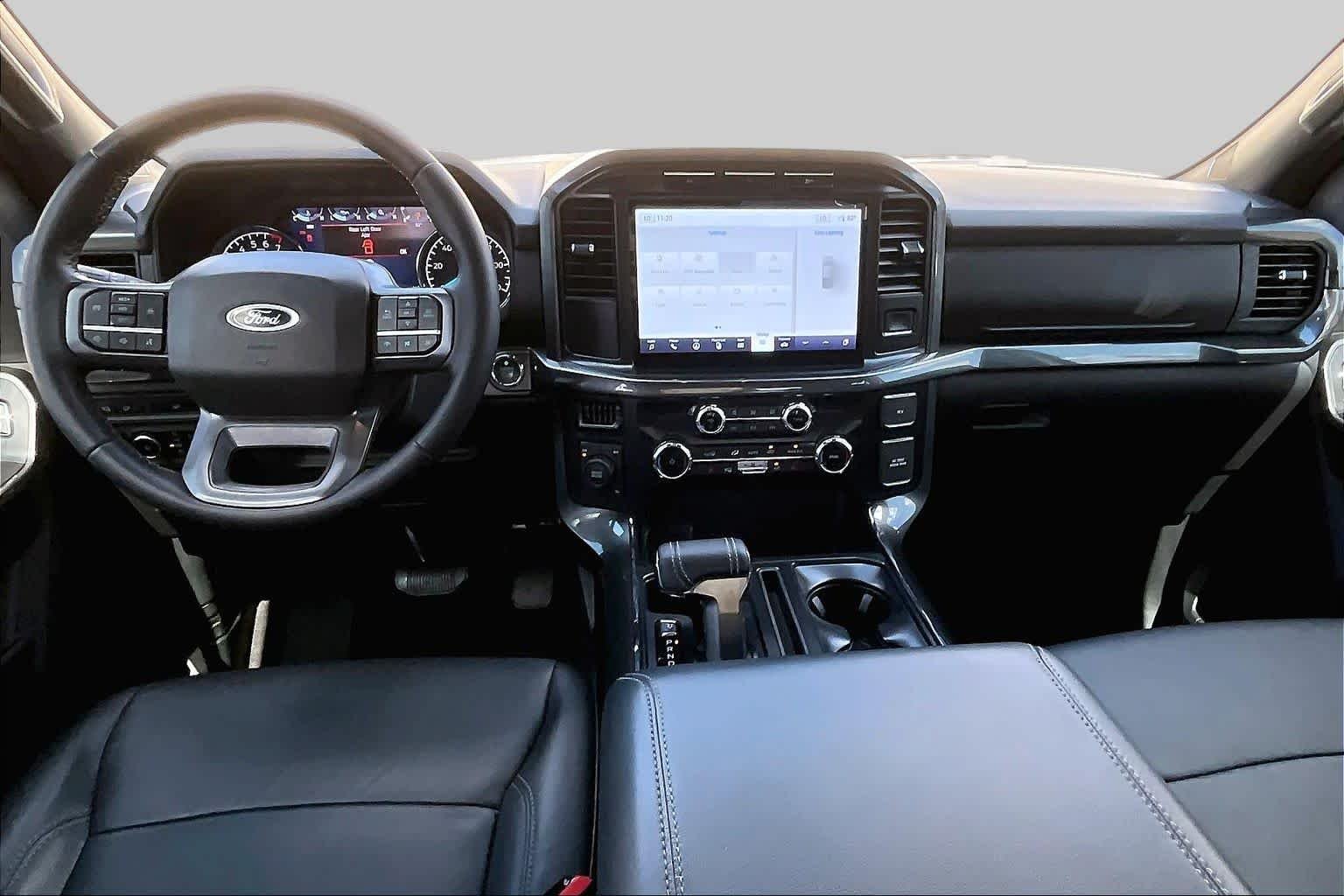 Used 2023 Oxford White Ford XLT image 16