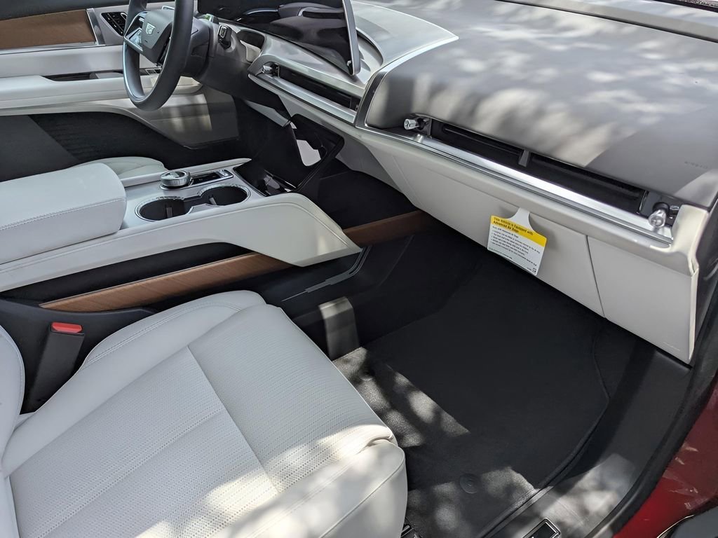 2026 Cadillac VISTIQ Sport - Photo 18