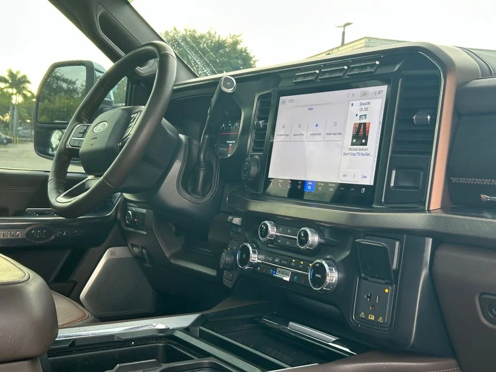 Used 2024 White Metallic Ford King Ranch image 29