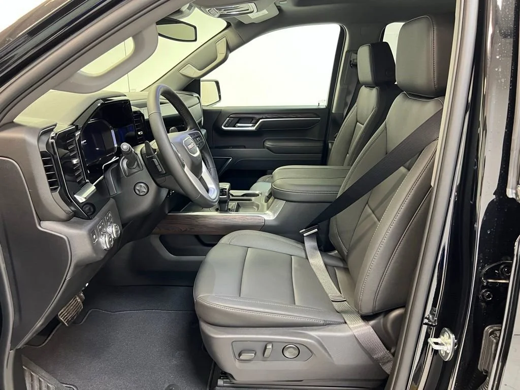 New 2026 Onyx Black GMC SLT image 14