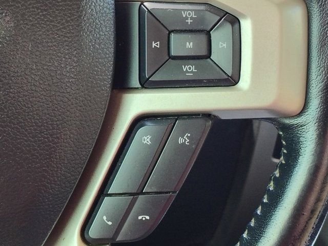 Used 2022 White Ford Lariat image 27