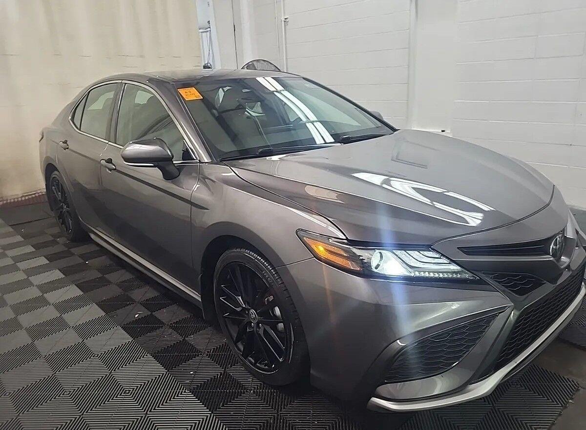 Used 2022 Predawn Gray Mica Toyota XSE image 2