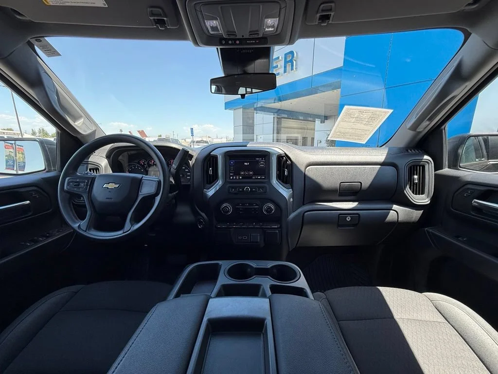 Used 2024 Black Chevrolet Custom image 18