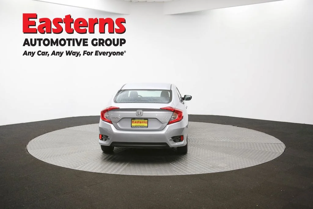 Used 2018 Silver Honda LX image 33