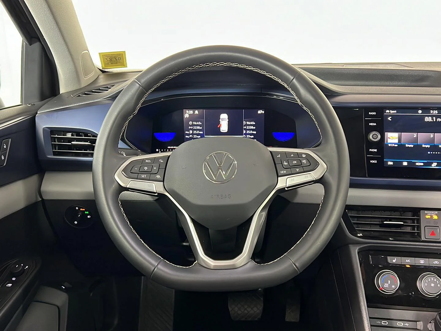 Used 2023 Deep Black Pearl Volkswagen SE image 17