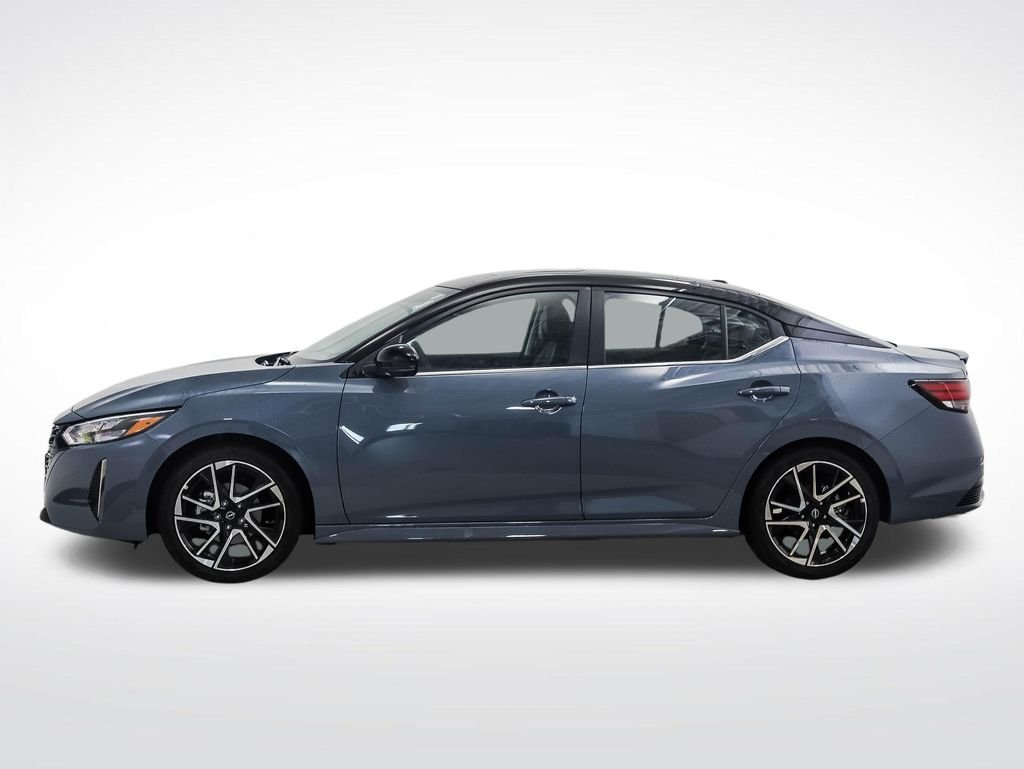 Used 2025 Nissan Sentra SR with VIN 3N1AB8DVXSY338083 for sale in Minneapolis, Minnesota