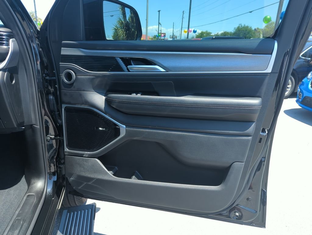 New 2026 High Gloss Black Exterior Paint Jeep Limited Reserve image 37