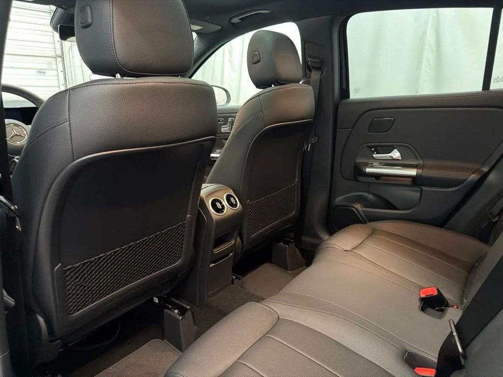New 2026 Black Mercedes-Benz GLA 250 image 21
