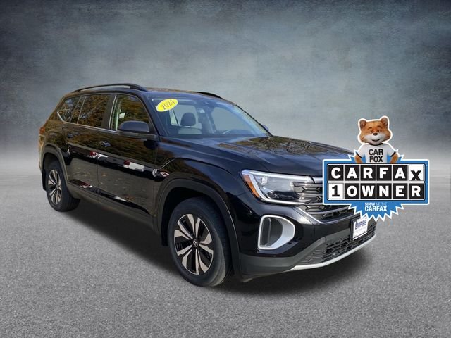 2024 Volkswagen Atlas SE photo 2