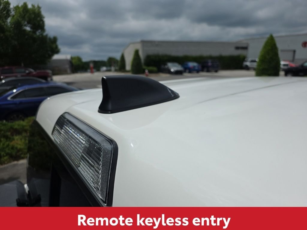 Used 2021 White Toyota SR5 image 15