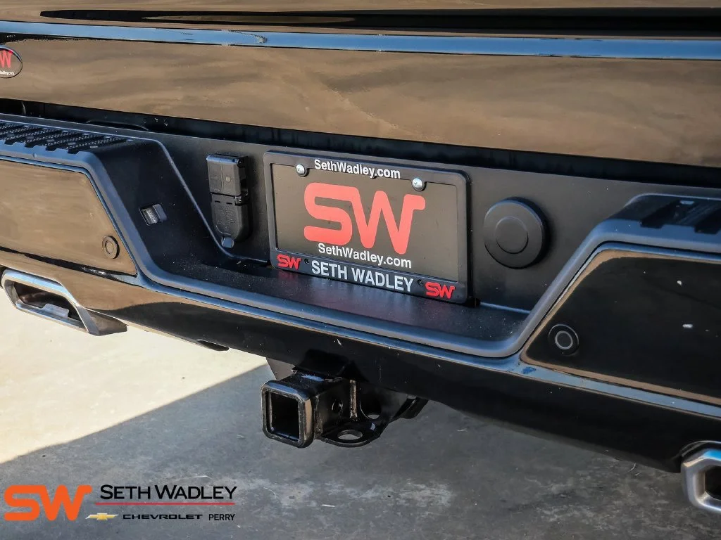 Used 2022 Black Chevrolet High Country image 14