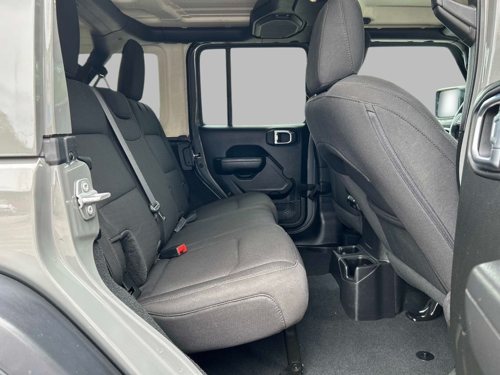 Used 2022 Gray Jeep Unlimited High Tide image 16