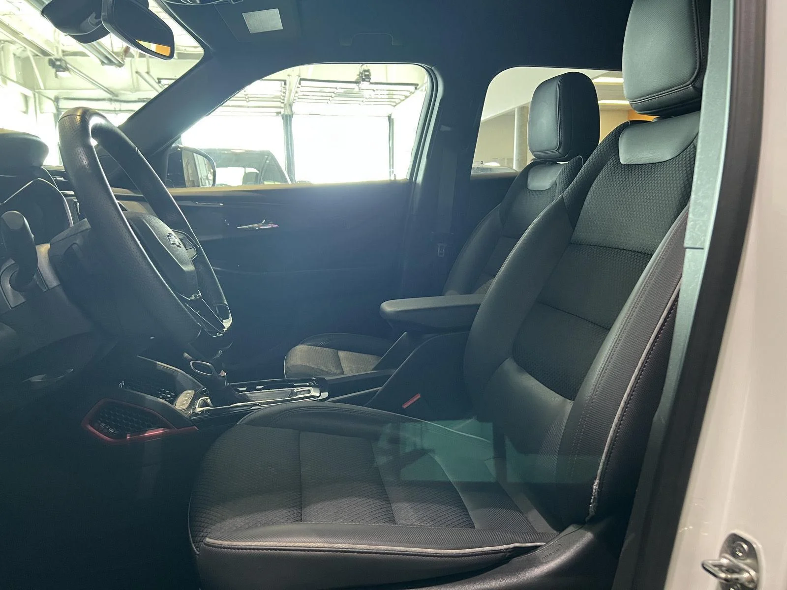 Used 2023 SUMMIT WHITE Chevrolet RS image 17