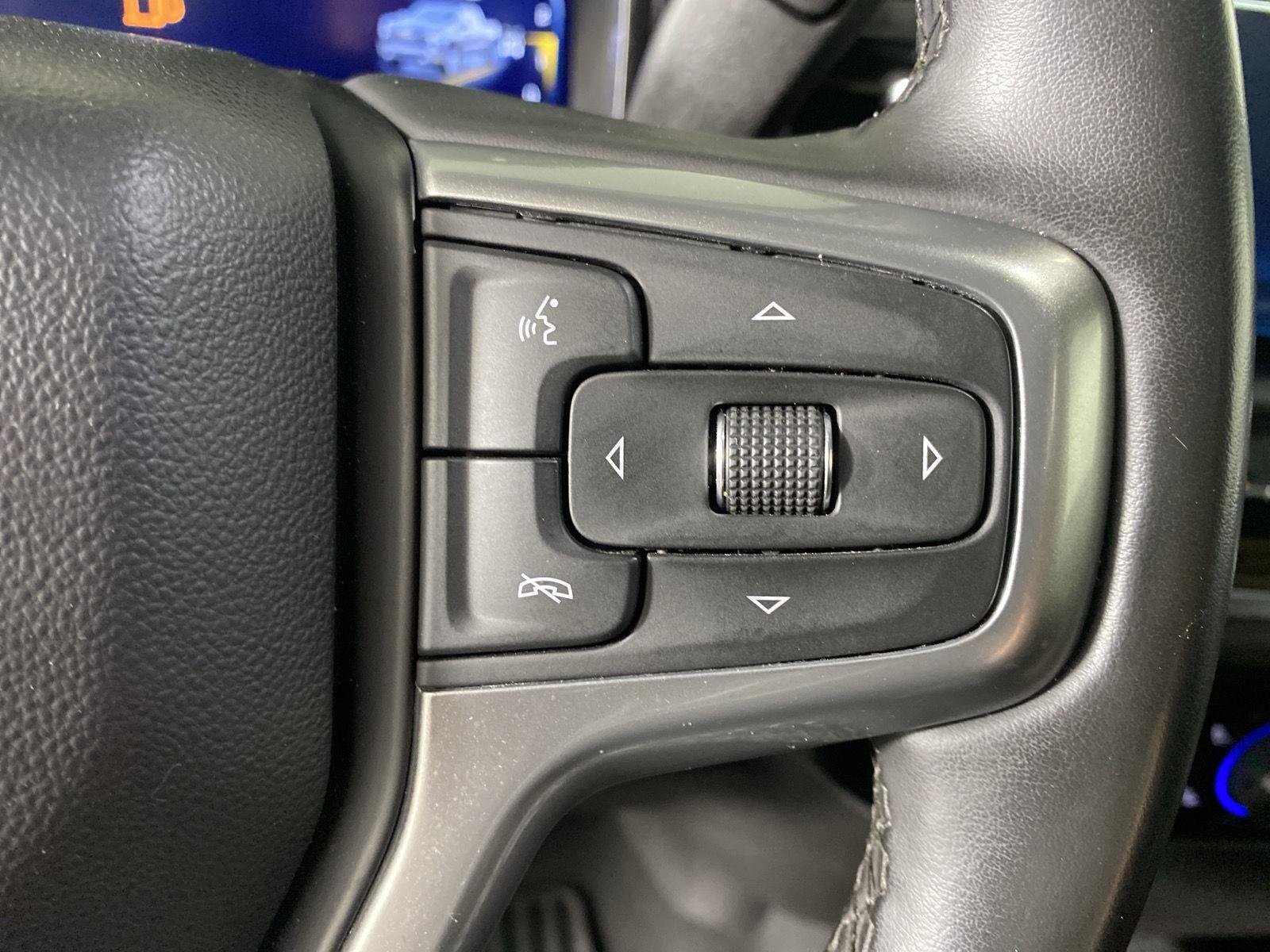 Used 2024 Lakeshore Blue Metallic Chevrolet LT image 16