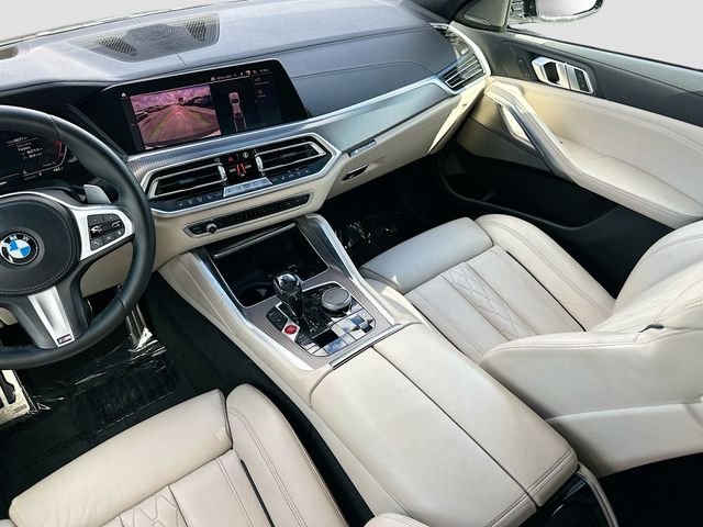 Used 2021 White BMW xDrive40i image 25