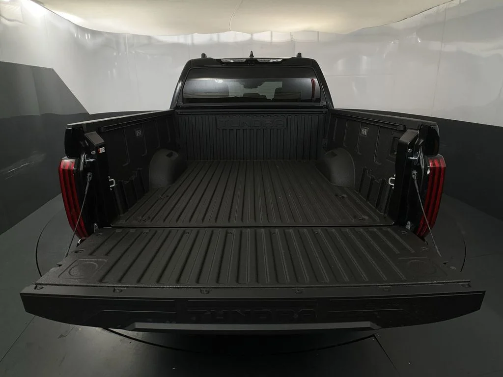 New 2026 Midnight Black Metallic Toyota SR5 image 30