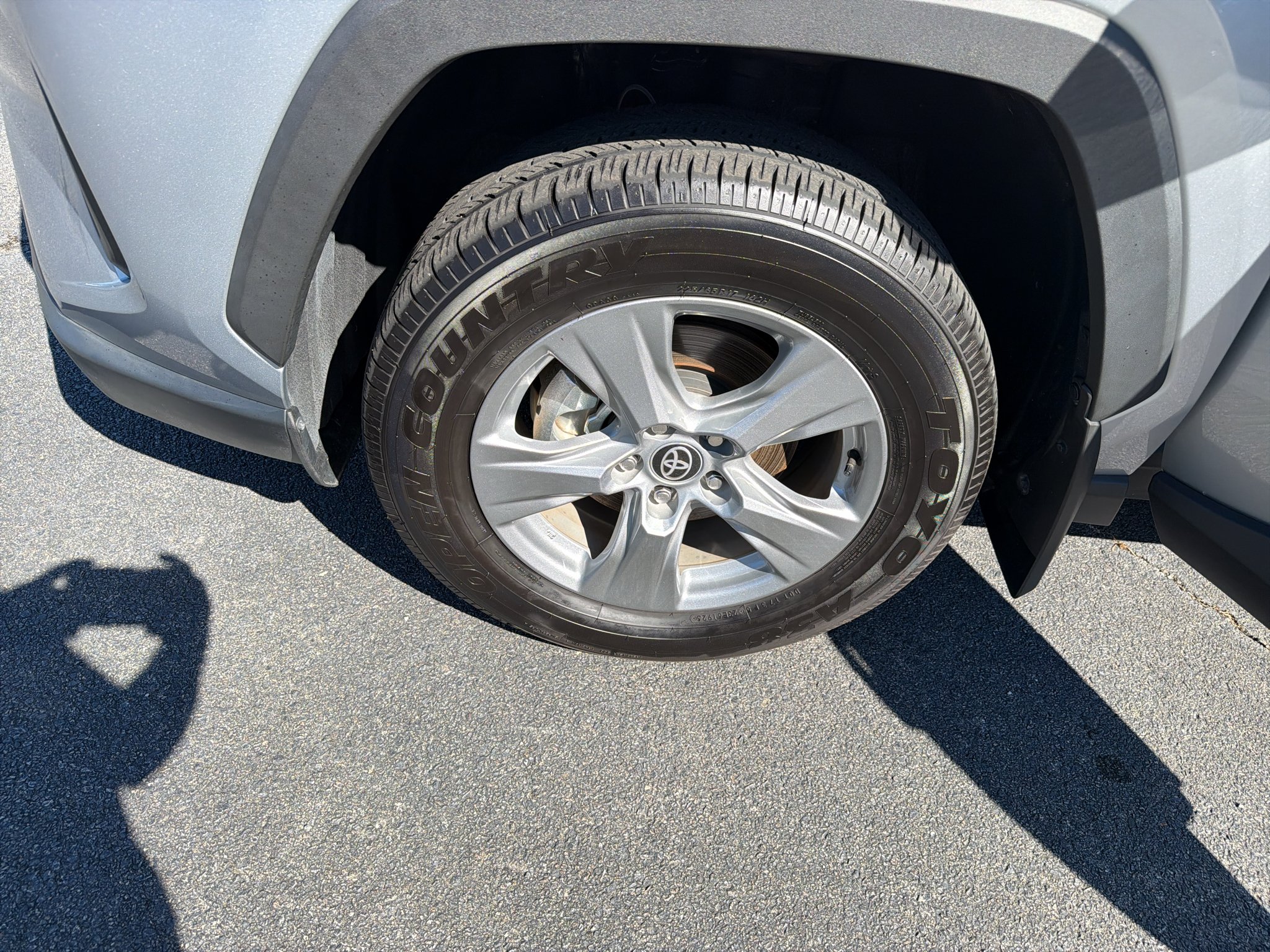 Used 2025 Silver Sky Metallic Toyota XLE image 11
