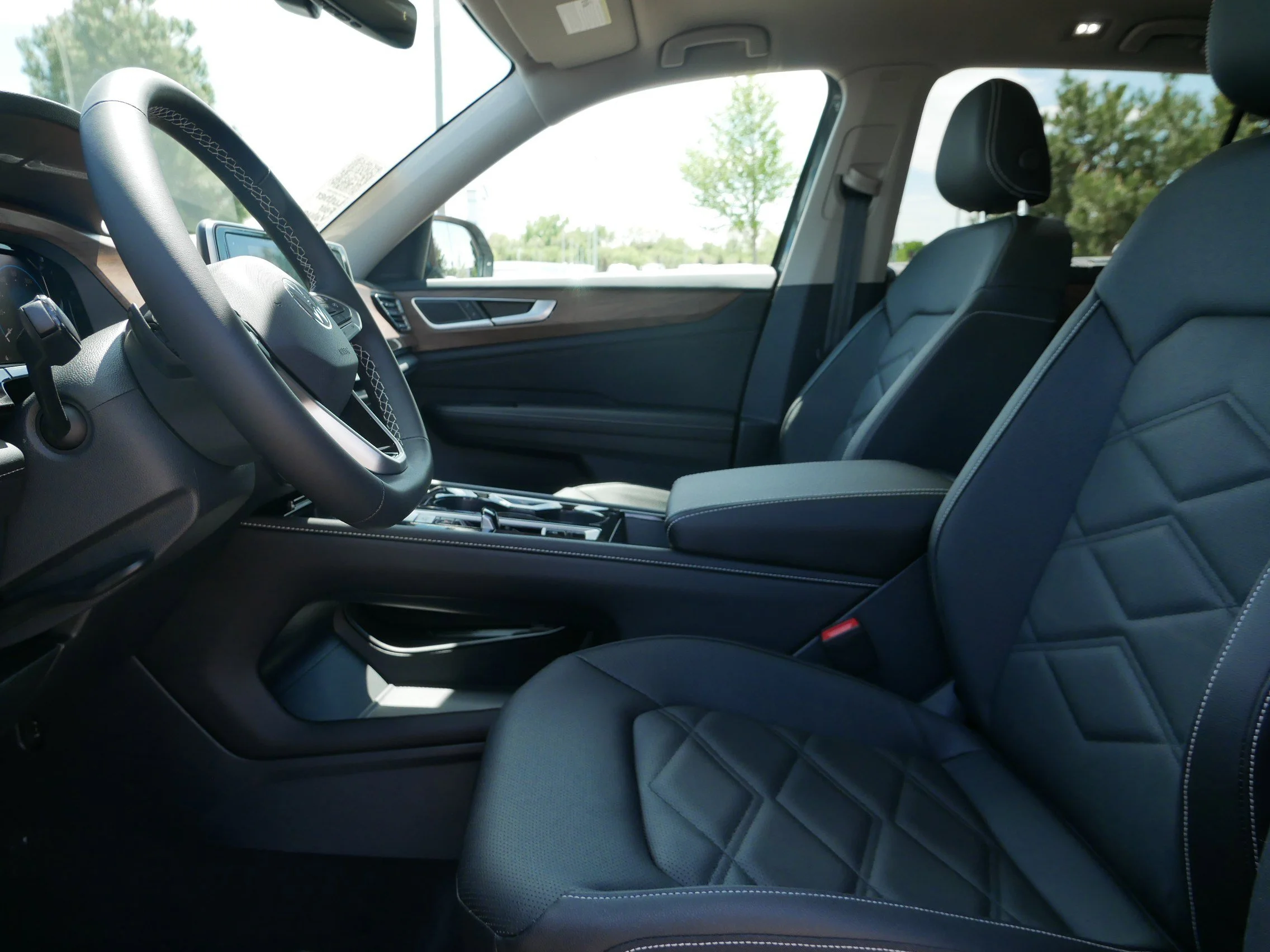 New 2026 Pure Gray Volkswagen 2.0T SE w/Technology image 4