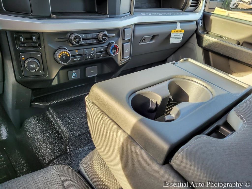 2024 Ford F-550 Super Duty Chassis Cab XL - Photo 22