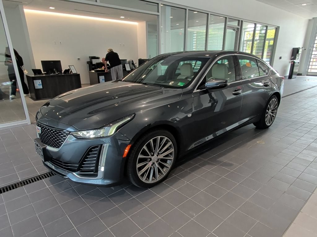 Used 2020 SHADOW METALLIC Cadillac Premium Luxury image 8