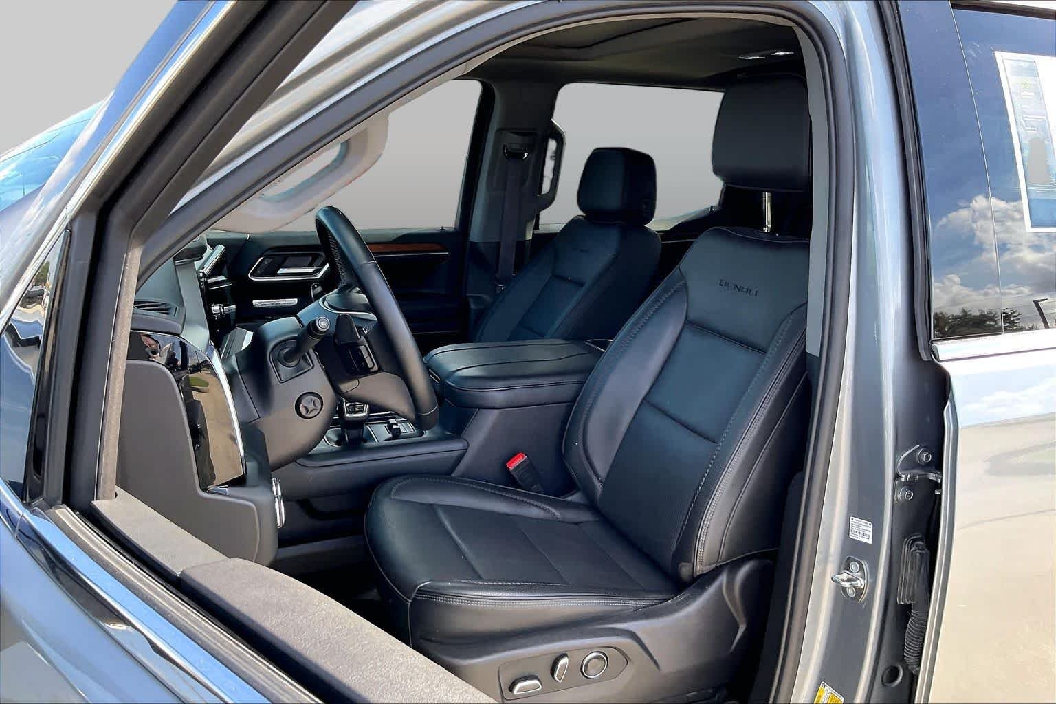 Used 2024 Sterling Metallic GMC Denali image 8