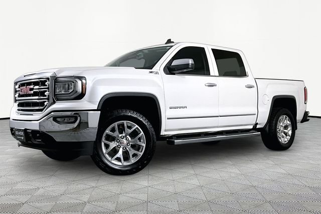 2018 GMC Sierra 4WD Crew Cab Short Box SLT's photo