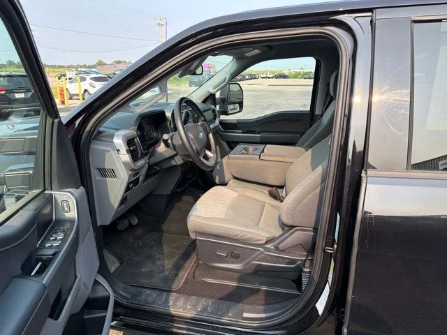 Used 2023 Black Metallic Ford XLT image 16